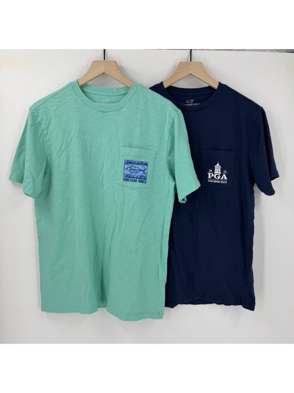 Lot of 2 Men's Small Vineyard Vines Graphic Pocket T-Shirts